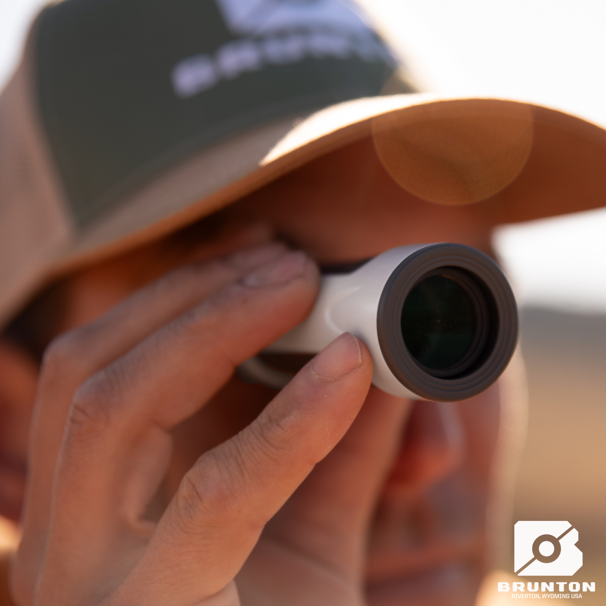 ECHO® Zoom Monocular